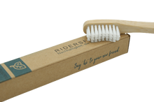 Laden Sie das Bild in den Galerie-Viewer, Bambus-Zahnbürste Bruno